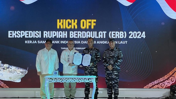 Bank Indonesia & TNI AL tebar Rupiah di Kalimantan