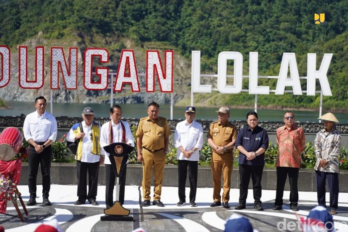 Basuki Hadimuljono Dampingi Presiden Jokowi Resmikan Bendungan.