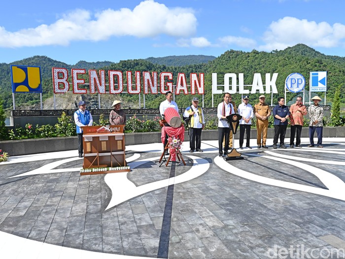 Basuki Hadimuljono Dampingi Presiden Jokowi Resmikan Bendungan.