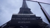 Senin, 19 Februari 2024, monumen paling ikonik di dunia Menara Eiffel ditutup sementara. Hal itu dilakukan karena pekerjanya melakukan mogok kerja. Pemogokan ini berkaitan dengan keluhan serikat pekerja yang menuduh Balai Kota Paris melakukan pengurangan biaya pemeliharaan dan perbaikan. AP/Michel Euler