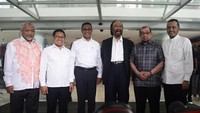 Jumat, 23 Februari 2024, pasangan Anies-Cak Imin bertemu dengan para ketum partai yang tergabung dalam Timnas AMIN dan Koalisi Perubahan pascapilpres. Dalam pertemuan tersebut, Capres nomor urut 01 Anies Baswedan bicara mengenai usulan hak angket DPR terkait Pilpres untuk menyelidiki dugaan kecurangan. Ari Saputra/detikcom