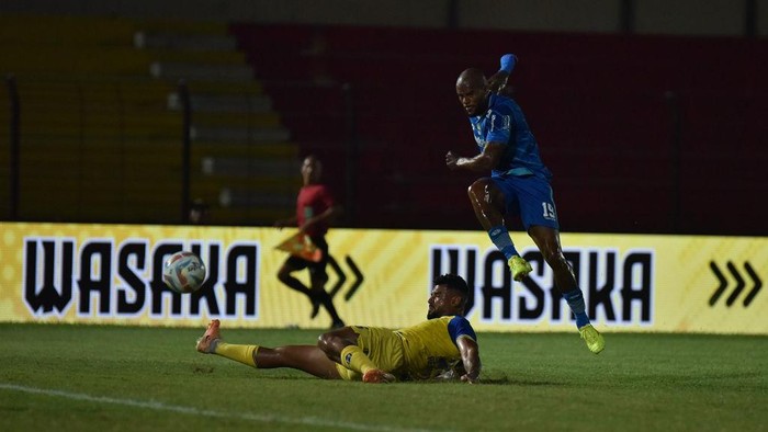 David da Silva saat laga Barito Putera vs Persib Bandung di Stadion Sultan Agung, Bantul, Jumat (23/2/2024).