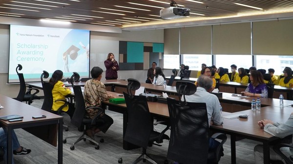 Dukungan Beasiswa untuk Generasi Muda Indonesia