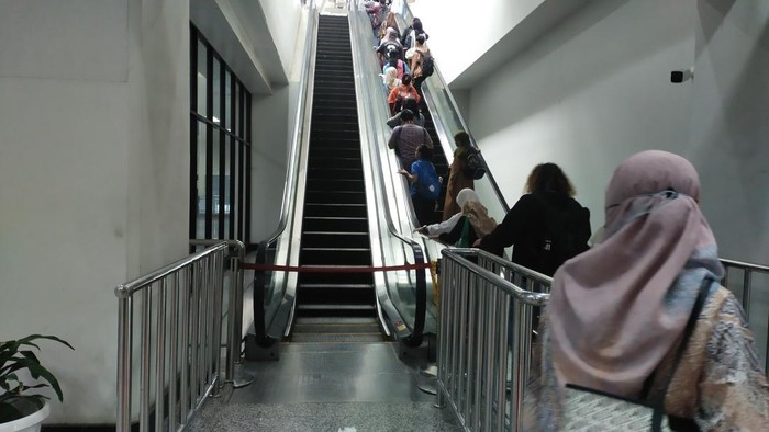 Eskalator Stasiun Manggarai masih tidak berfungsi (23/2)