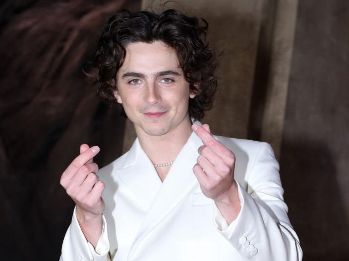 foto Timothee Chalamet dan Zendaya di Premiere Dune SEOUL, SOUTH KOREA - FEBRUARY 22: Actor Timothee Chalamet attends the Dune: Part Two Seoul Premiere on February 22, 2024 in Seoul, South Korea. (Photo by Han Myung-Gu/Getty Images)