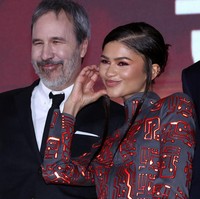 Aegyo adala ungkapan lucu atau menggemaskan yang biasanya diperlihatkan artis-artis Korea Selatan. Pose aegyo juga cukup populer di kalangan remaja Asia, termasuk Indonesia. Foto: Han Myung-Gu/Getty Images