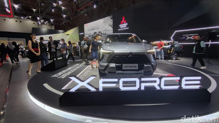 Mitsubishi XForce dipadati pengunjung IIMS 2024.