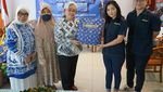 Momen Berbagi dengan Penghuni Panti Werdha Wisma Mulia
