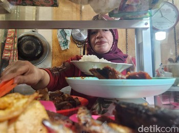 Makan Gratis Ala Soeharto