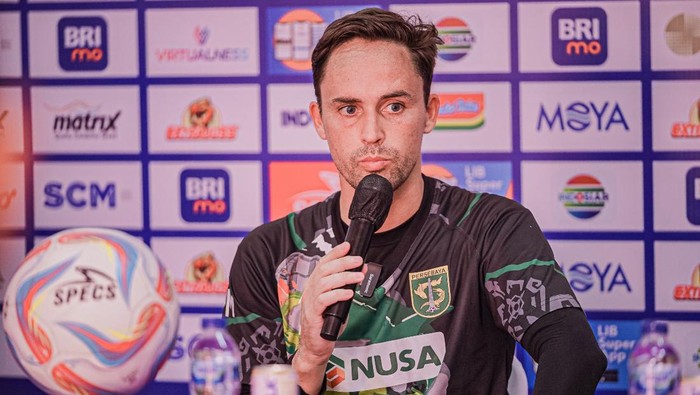 Pelatih Persebaya Paul Munster