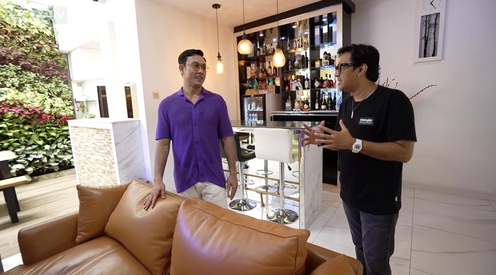 Potret Dapur Denny Sumargo yang Jadi Awal Kesuksesan Podcastnya