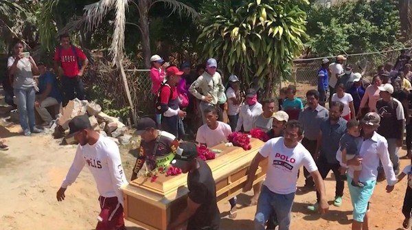 Proses Evakuasi Korban Tewas Tambang Emas Runtuh di Venezuela