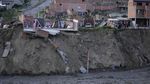 Puluhan Rumah di Bantaran Sungai Bolivia Runtuh Tergerus Longsor