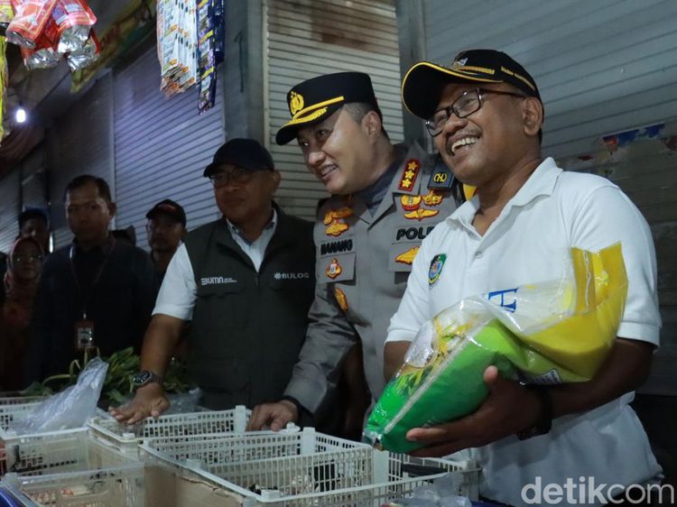 Satgas Pangan Banyuwangi Sidak Pasar Rogojampi