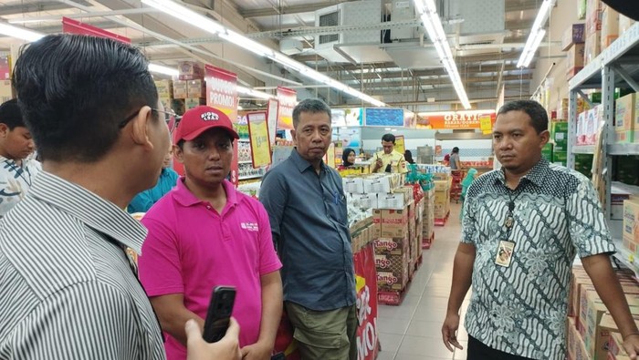 Tim gabungan di Mojokerto menggelar sidak stok dan harga beras