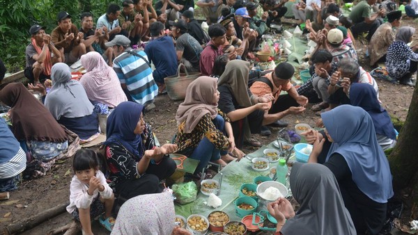 Melihat Tradisi Nyadran Babadan di Temanggung