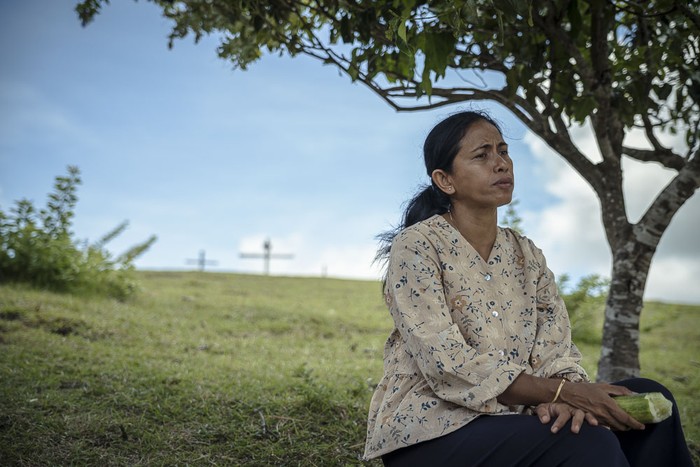 Cuplikan adegan dalam film Women From Rote Island.