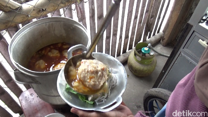 Bakso wajan di Lumajang yang pedasnya sedap