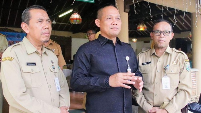 Bupati Kebumen Arif Sugiyanto