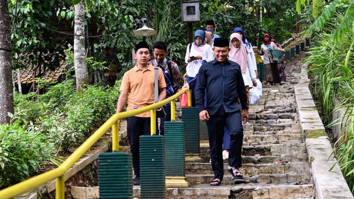 Bupati Kebumen Arif Sugiyanto.
