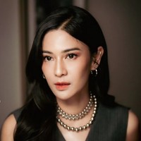 Dalam serial sebanyak 8 episode itu, dia menunjukkan kepiawaiannya beradegan laga dan melibatkan emosi besar. Foto: Instagram/@therealdisastr @hagaipakan