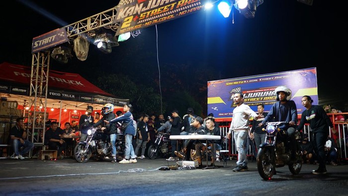 Kanjuruhan 2+ Street Race digelar setiap pekan di area parkir Kanjuruhan