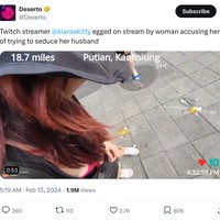 Dilansir 8world, wanita tersebut lalu melempari telur dan mengarahkannya kepada Kiki meski tidak benar-benar mengenainya. Foto: Twitter