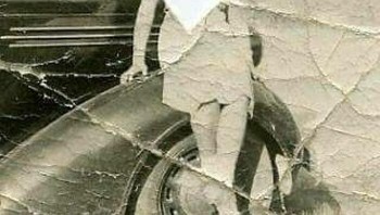 Foto wanita ini pasti ada di liontin seseorang Foto: Boredpanda