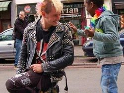 Deretan Foto Humanis yang Bikin Haru dan Menguras Emosi