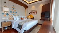 Ini menjadi tipe termewah dari total 130 unit yang terdapat di Putri Duyung Ancol. Ada 3 unit di dalam cluster tersebut yang masing-masing berluas 145 meter persegi, memiliki 3 kamar tidur serta 3 kamar mandi dan dapat diisi oleh 6 orang.