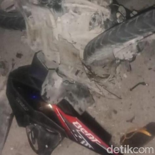 Pengendara motor di Kupang tewas ditabrak pikap.