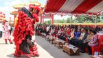 Cap Go Meh di Singkawang : Wisatawan dan Warlok Tumplek-blek