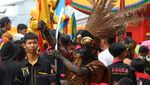 Cap Go Meh di Singkawang : Wisatawan dan Warlok Tumplek-blek