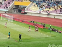 Babak Pertama: Persis Solo Unggul 2-1 Atas Persik
