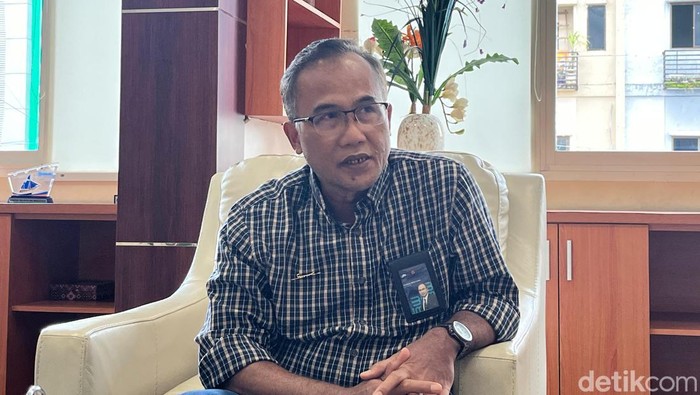 Pimpinan Wilayah Perum Bulog Sulawesi Selatan dan Barat (Sulselbar), Muhammad Imron Rosidi
