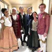 Selain bermain film dan serial, Ruy Iskandar juga sudah banyak berlakon dalam pertunjukkan Broadway. Foto: Instagram Ruy Iskandar