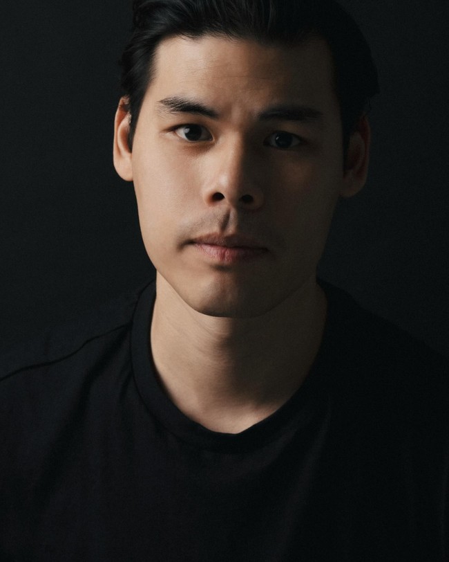 Pria berusia 40 tahun tersebut memang sudah lama tinggal di Amerika dan menjalani profesi sebagai aktor di sana. Foto: Instagram Ruy Iskandar