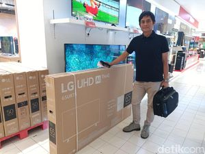 Bos Perusahaan Asing Ini Ketagihan Belanja di Transmart, Beli TV Diskon 4,7 Juta!
