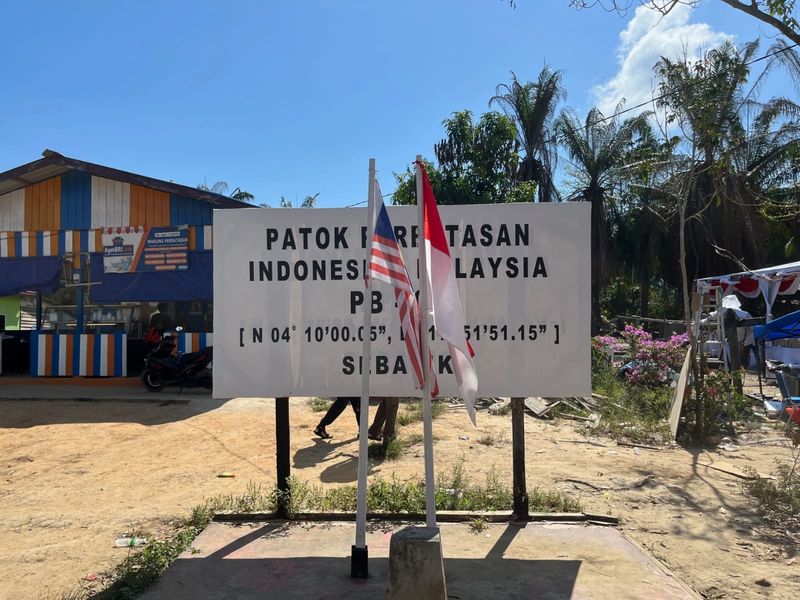 Tugu Rupiah di Sebatik