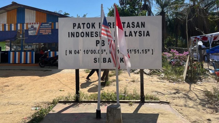 Tugu Rupiah di Sebatik
