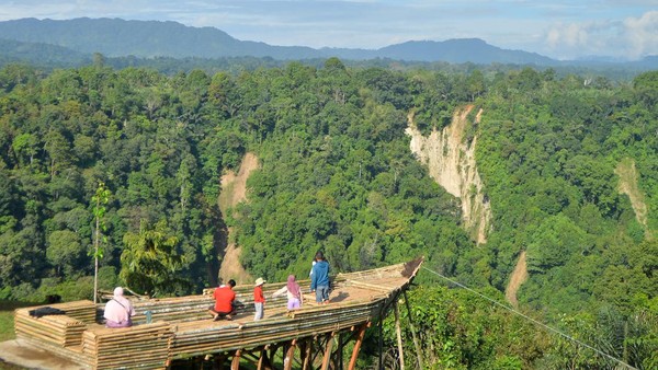 Lihat Keindahan Wisata Taman Panorama Baru Bukittinggi