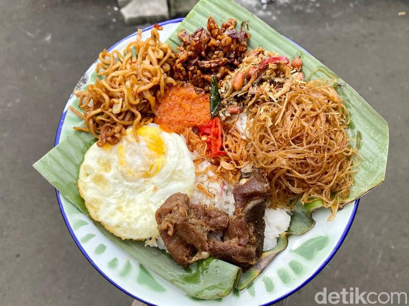 Wow! Nasi Uduk Legendaris di Bogor Ini Sudah Buka Sejak 1890