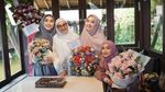 dr. Shindy Putri, Kakak Ria Ricis yang Hobi Kulineran Bareng Keluarga
