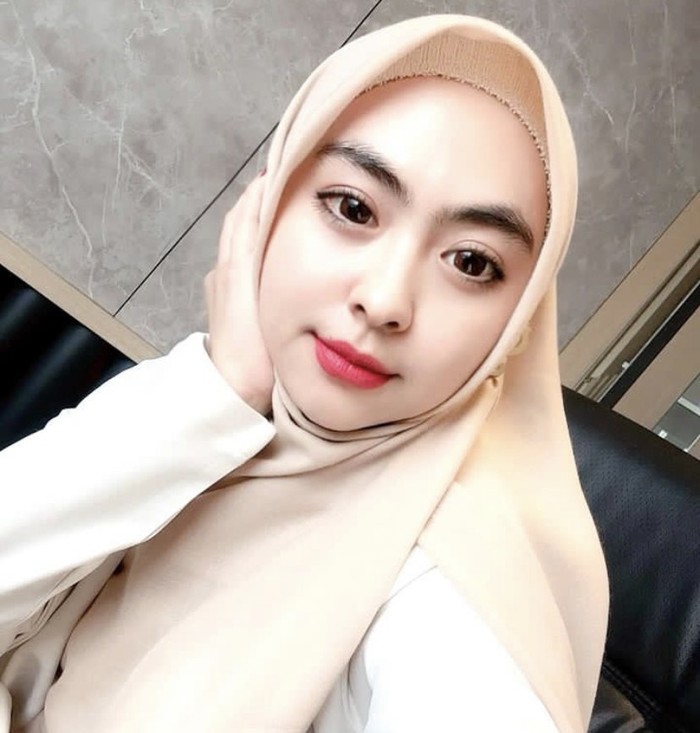 dr. Shindy Putri, kakak dari Ria Ricis