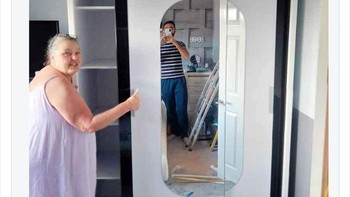 Dijamin cerminnya mantap! Foto: SellingAMirror via Bored Panda
