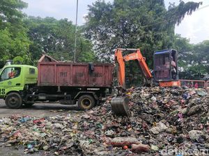 DLHK Sidoarjo Ambil Alih Pengelolaan Sampah di Terminal Purabaya