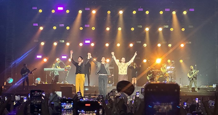 Konser Jonas Brothers