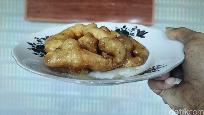 Kue fathol jannah khas Pamekasan.