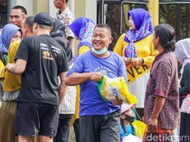 Operasi Pasar Murah Lamongan, 5 Ton Beras Ludes Dalam 2 Jam