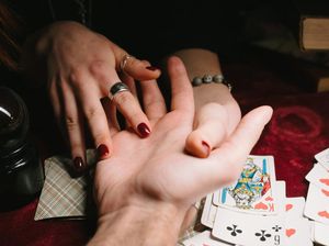 Cara Membaca Garis Tangan Karier hingga Jodoh